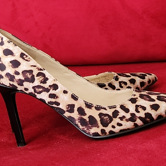Marc Firsher. Leopard print  size 6M - Picture 5 of 5